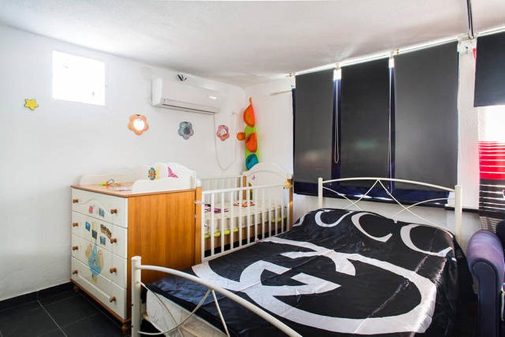 Wavedance Accommodation Salamina Exterior foto