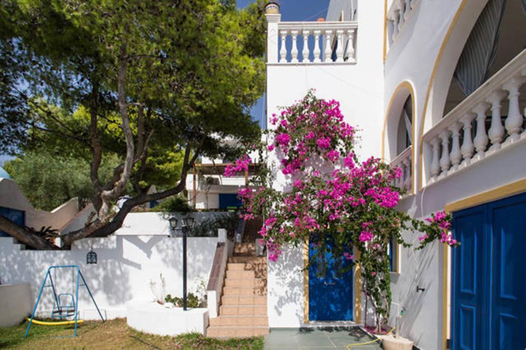 Wavedance Accommodation Salamina Exterior foto