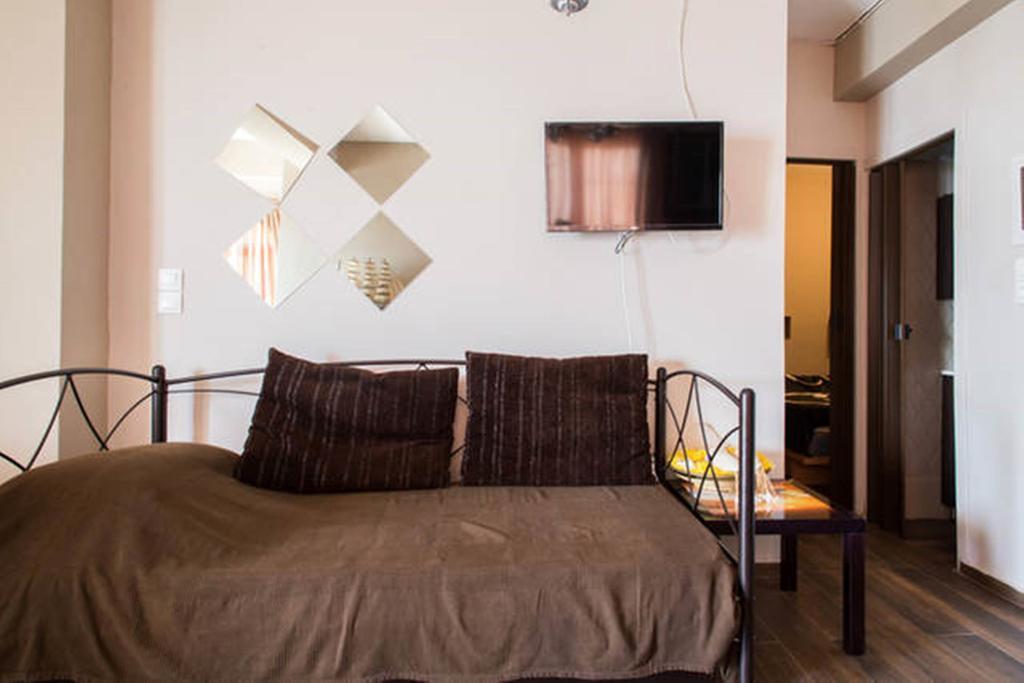 Wavedance Accommodation Salamina Exterior foto